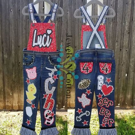 Jewels N Cotton on Instagram: "HAPPY GRADUATION!! . When big brother graduates from high school, you bring out all your support!! We decorated ADORABLE overalls for a sweet returning customer 🥰 #jewelsncotton #spiritoveralls #siblinglove #spiritwear #toddlerfashion" School Spirit Overalls Ideas, Spirit Overalls, Senior Overalls, Happy Graduation, Spirit Wear, School Spirit, Toddler Fashion, Big Brother, Cotton On