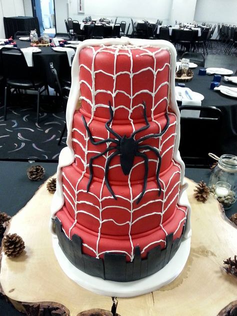 Spiderman Wedding Cake Spiderman Quinceanera Dress, Spiderman Wedding Theme, Spiderman Quinceanera, Spiderman Quince, Spiderman Wedding Cake, Spiderman Wedding, Spiderman Theme Party, Spiderman Theme, Quinceanera Cakes