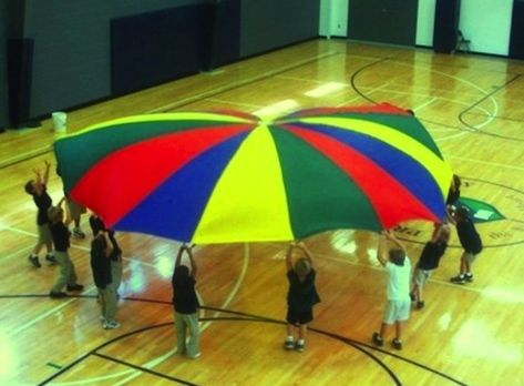 That this become a regular work occurrence whenever it rains: | 22 Things All '90s Kids Are Still Holding Out Hope For 2000s Childhood Memories, Childhood Aesthetic, Nostalgia 2000s, 2010s Nostalgia, Childhood Memories 90s, Nostalgic Pictures, Nostalgia Aesthetic, Nostalgia Core, Childhood Memories 2000