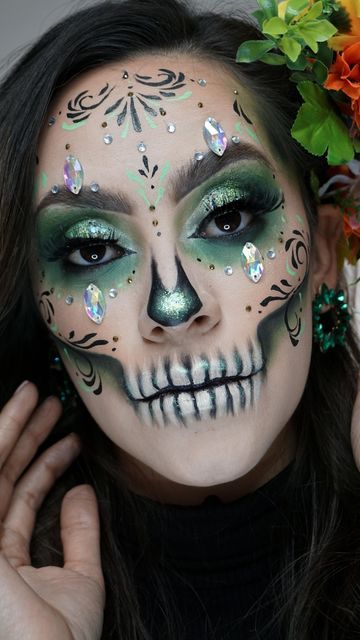 Sugarskulls Makeup Halloween, Blast Over Tattoo, Catrina Costume, Sugar Skull Makeup, Halloween Make Up, October 19, Halloween Make, Body Painting, Face Painting