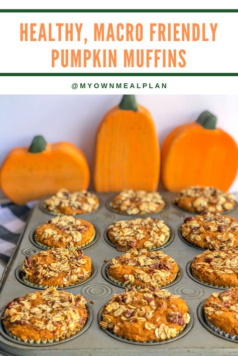 Pumpkin is such a versatile ingredient! It’s also naturally sweet, so it works very well in healthy recipes. That’s why I created these Healthy Pumpkin Muffins. Naturally sweetened, low calorie, topped with a delicious maple oat crumble. This recipe is a keeper! Make it with me! Pumpkin Energy Bites, Healthy Pumpkin Muffins, Oats Chocolate, Keto Cupcakes, Pumpkin Oats, Herbalife Recipes, Oat Crumble, Macro Friendly Recipes, Fitness Pal