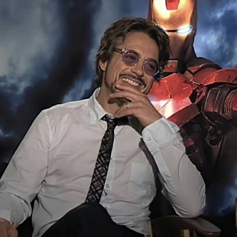 ليلي كولينز, Robert Downey Jnr, Tony Stank, Marvel Tony Stark, Robert Jr, Toni Stark, Robert Downey Jr., Robert Downey Jr Iron Man, Penn Badgley