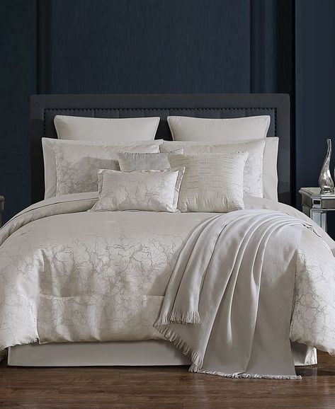 Gray And Cream Bedroom, Queen Bed Comforter Set, Luxury Comforter Sets, Bedroom Comforter Sets, Cotton Comforter Set, Hotel Collection Bedding, Bedroom Stuff, King Size Comforters, Bed Comforter Sets