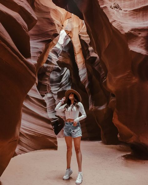 Grand Canyon Outfit, Road Trip Outfits, Grand Canyon Pictures, Upper Antelope Canyon, Antelope Canyon Arizona, Road Trip Outfit, Road Trip Photography, Photo Voyage, Lower Antelope Canyon