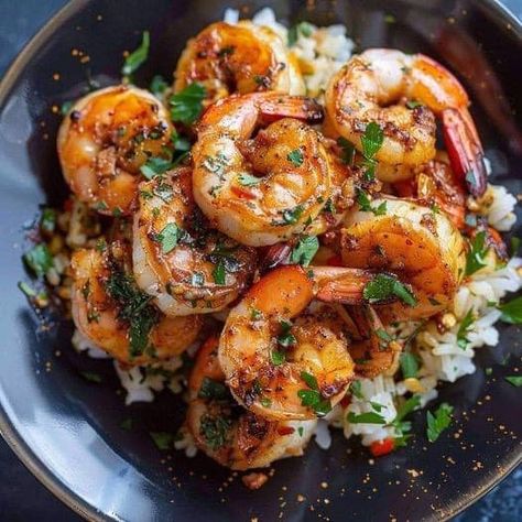 Tasty Soul Food Recipes | Hawaiian Garlic Shrimp | Facebook Hawaiian Garlic Shrimp, Soul Food Recipes, Jumbo Shrimp, Garlic Shrimp, 1 Pound, Soul Food, Purpose Flour, Flour, Garlic