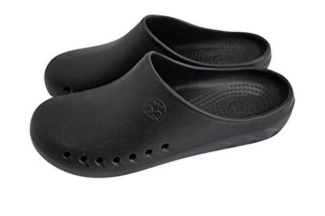 Crocs Shoes Women, Chef Restaurant, Nursing Clogs, Black Mules, Service Kitchen, Restaurant Food, Men In Uniform, Footwear Design Women, Crocs Shoes