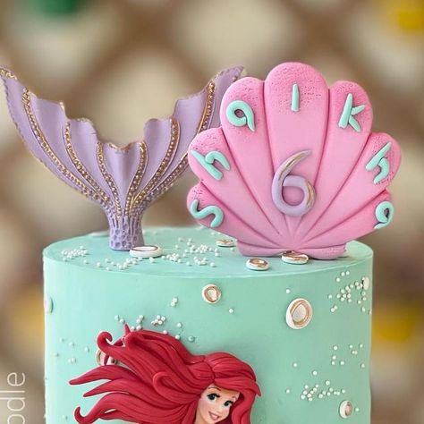 Ariel The Mermaid, Ariel Cake, Mermaid Birthday Cakes, Chocolate Food, Pretty Birthday Cakes, Food Dessert, Mermaid Birthday, Cake Art, Birthday Cakes