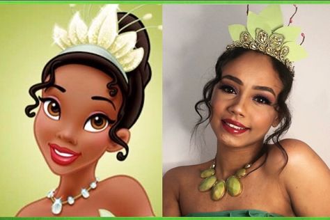 A Princesa e o Sapo #make #princesaTiana Tiana Inspired Hairstyle, Black Princess Makeup, Tiana Makeup Princess, Princess Tiana Eye Makeup, Princess Tiana Makeup Ideas, Princess And The Frog Hairstyles, Princess Tiana Hairstyles, Princess Tiana Makeup Look, Tiana Makeup Look