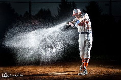 Baseball Senior Pictures, Softball Photography, Basketball Senior Pictures, Senior Photos Boys, Baseball Photography, Senior Boy Photography, Senior Photography Poses, Sport Portraits, Male Senior Pictures