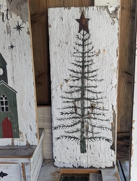 What To Do With Pine Tree Logs, Fence Pickets Crafts, Band Saw Projects Ideas, Alternative Christmas Trees, Best Christmas Tree Decorations, Small Deck Decorating, Christmas Booth, Christmas Crafts To Sell, Christmas Vignettes