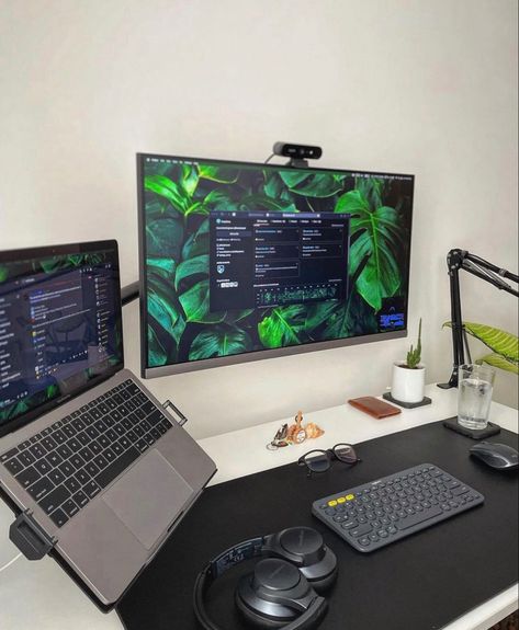 #programmerslife #code #programming #setup #workspace #kotlin #developer #javascript #swift #webdeveloper #softwaredeveloper #html #css #java #workstation #devlife #developers #100daysofcode #deskspace #datascience #ios Use #codesyndicate tags or tag us 📌 to get featured! Programming Setup, 40 Gifts, Code Programming, Dream Desk, Computer Desk Setup, Desk Setups, Home Studio Setup, Desktop Setup, Branding Tools