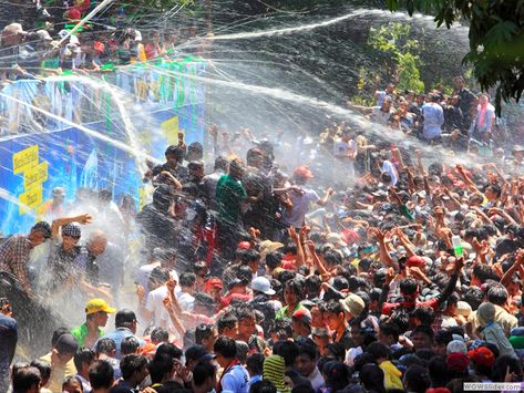 Burmese New Year Water Festival.  This is in April when people throw water as a sign of cleansing all sins from the old year. Thingyan Festival, Khmer New Year, Water Festival, Haha Photos, Comic Text, Myanmar Travel, Songkran Festival, Anime Photo Profile Dark, Anime Drawing Books