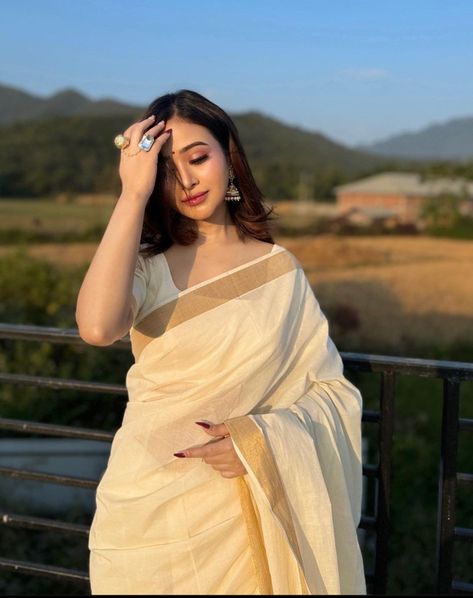 ig.dolly___gurumayum Onam Outfits, Kasavu Saree, Simple Saree Designs, Trendy Outfits Indian, Fashionable Saree Blouse Designs, Fancy Sarees Party Wear, Saree Poses, Simple Sarees, Desi Fashion Casual