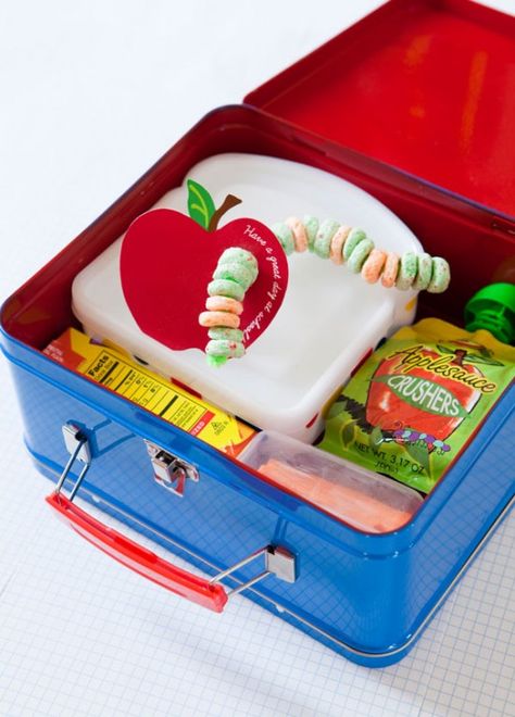 11 Lunch Box Surprises For the First Day of School First Day Of School Lunch, Egg Costume, Happy Home Fairy, Hello Wonderful, Cute Lunch Boxes, Hungry Caterpillar Party, Bubble Painting, Easy Handmade, Back To School Party