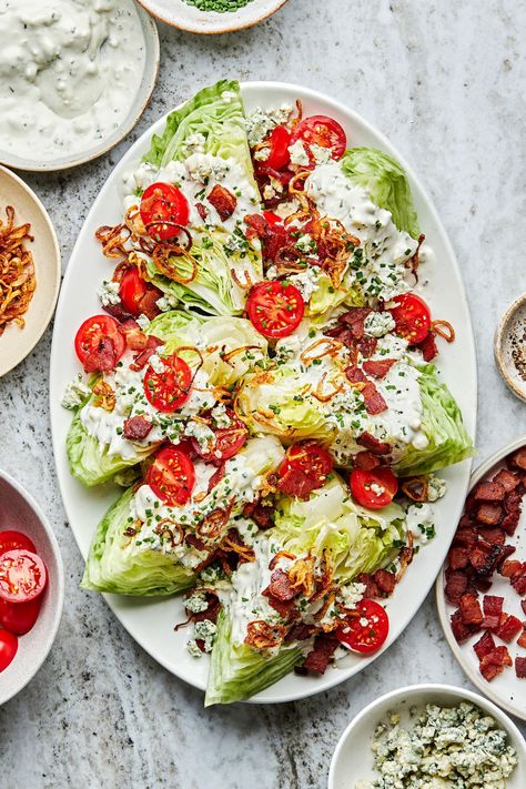 Wedge Salad Recipes, Buttermilk Dressing, Creamy Salad Dressing, Wedge Salad, Balsamic Glaze, Football Food, Think Food, Salad Bar, Birthday Food