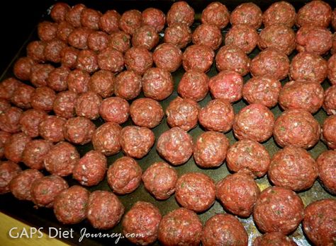 SCD Meatballs - Bulk Recipe (*Use fresh pressed garlic / minced onion & SCD tomato paste...) Cooking Meatballs, Gaps Diet Recipes, Specific Carbohydrate Diet Recipes, Gaps Recipes, Bulk Cooking, Scd Diet, Scd Recipes, Specific Carbohydrate Diet, How To Cook Meatballs