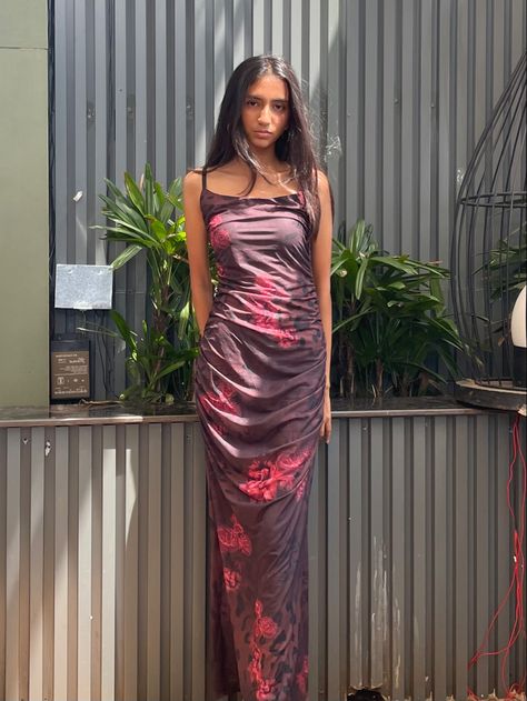 birthday outfit 17th maxi dress pose ideas instagram Long Bodycon Dress Outfit Birthday, 17th Birthday Outfit, 17th Birthday Outfit Ideas, Long Bodycon Dress Outfit, Bodycon Dress Outfit, Dress Pose, Pose Ideas Instagram, Birthday Outfit Ideas, Body Con Dress Outfit