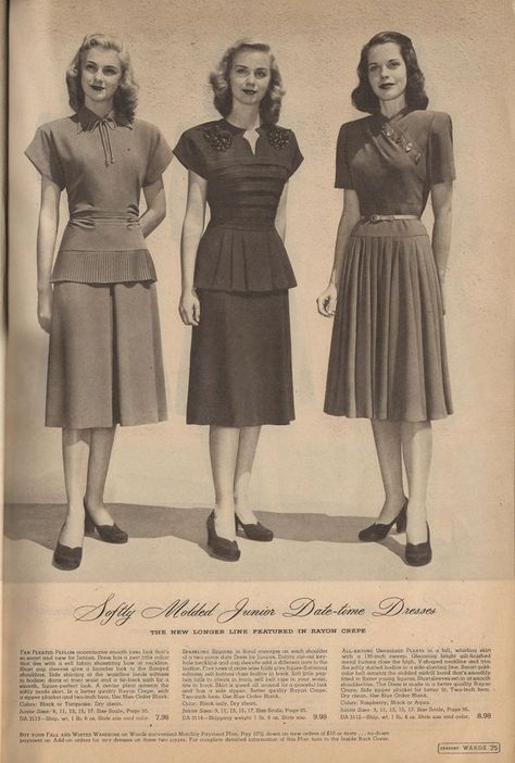 Cataloging Catalogs: Ward's Fall/Winter 1947-1948, More Dresses! 50s Asthetic, 1940's Dresses, 1940s Fashion Women, 1940 Style, Cheap Boutique Clothing, Leotard Fashion, Fashion 1940s, 1940's Fashion, 1940s Style