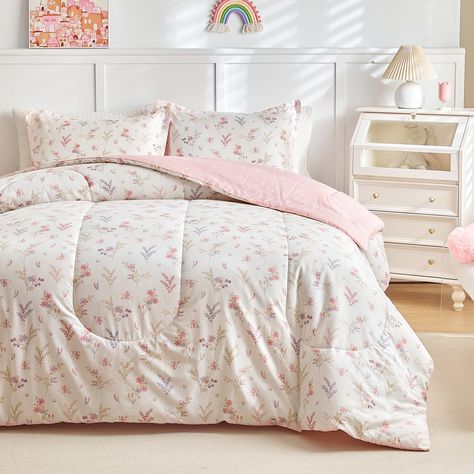 PRICES MAY VARY. QUEEN Size is a 3-Piece Set and contains One Comforter(88"x88") and Two Shams(20"x26"). If you want a comforter that drapes to the floor, you may choose a larger size. HIGH QUALITY MATERIAL- Made of high density 800TC cotton, filling WHOLE-PIECE microfiber, very soft n cozy, let your kids have a heavenly sleeping experience. Cotton fabric is more skin-friendly and breathable than other cloth, it’s cool to the touch and very absorbent, perfect for all season. CUTE REVERSIBLE DESI Light Pink Comforter, Floral Bed Set, Girls Comforter Sets, Ruffle Comforter, Flower Comforter, Girls Bedding, Pink Comforter, Bed Comforter, Cotton Comforter Set