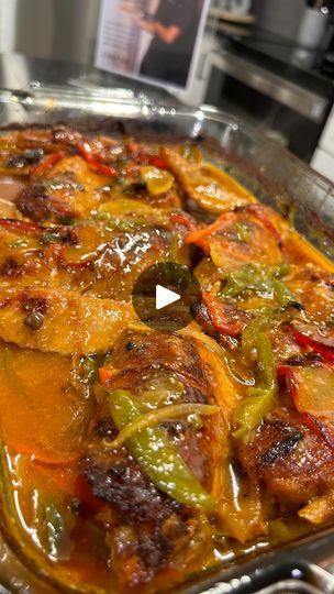 Cooking Turkey Wings In Oven, Turkey Leg Recipes Baked, Thanksgiving Chicken Recipes, Turkey Wings Recipe Baked, Baked Turkey Legs, Turkey Legs Recipe, Turkey Wings Recipe, Thanksgiving Chicken, Smothered Turkey