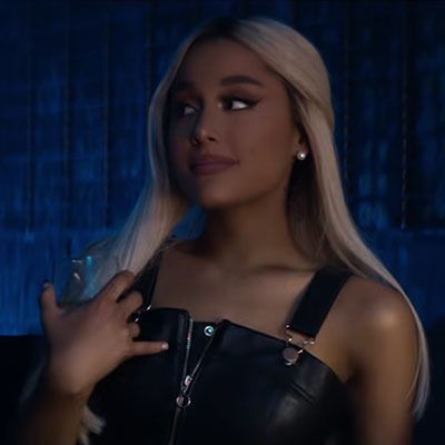 Break Up With Your Girlfriend, Ariana Music, Ariana Grande Gif, Smink Inspiration, Ariana Grande Photos, Alice Mccall, Ariana G, Musica Pop, Female Rappers