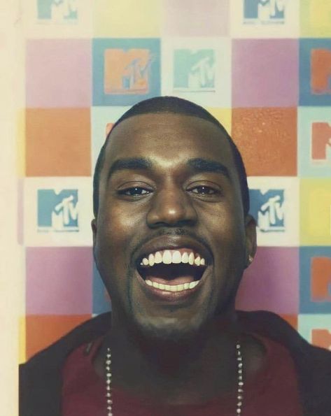 Kanye West Wallpaper, Rap Aesthetic, Funny Profile Pictures, Kanye West, Mtv, Rappers, Kenya, Photo Booth, Music Artists