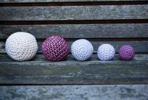 Crochet Perfect Sphere, Crochet A Ball, Crochet Balls, Chat Crochet, Double Crochet Decrease, Round Crochet, Crochet Ball, Crochet Decrease, Double Crochet Stitch