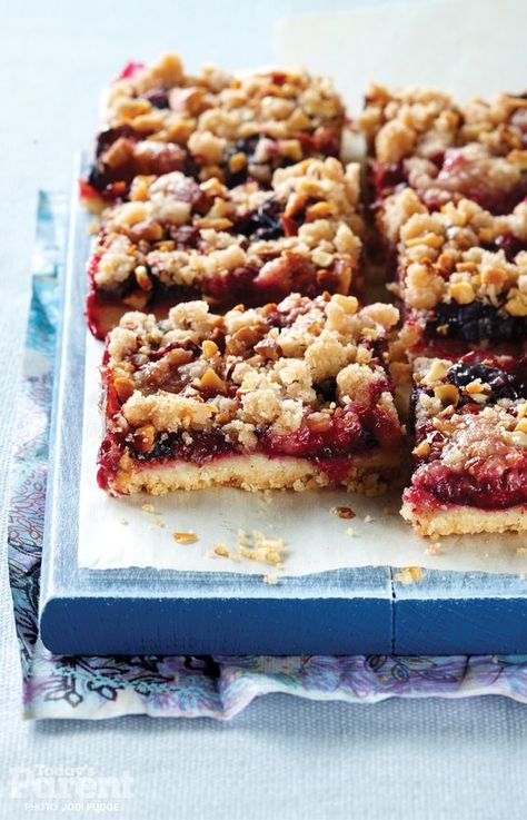 Blackberry Pie Bars, Raspberry Crumble Bars, Prune Recipes, Prune Plum, Plum Crumble, Raspberry Crumble, Crumb Bars, Plum Recipes, Blackberry Pie