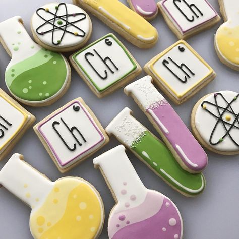 Happy birthday Charlotte! May your mad scientist tendencies lead you to an explosively fun day overflowing with bubbly joy!! Is it too late… Chemistry Cookies Decorated, Science Themed Party, Mad Scientist Birthday, Scientist Birthday, Graduation Desserts, Kids Painting Party, 25 Birthday, Christmas Science, Lab Week