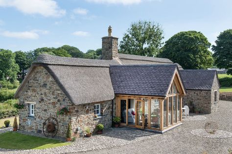 Cottage With Extension, Old Cottage Modern Extension, Cottage Extension Ideas, Christmas Inn, Stable Conversion, Dormer House, Bungalow Extensions, Scottish Cottages, Cottage Extension