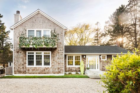 Surf Lodge Montauk, Hamptons Party, Coastal Cabin, Surf Lodge, Surf House, Power Couple, Colonial House, Mecca, Future House