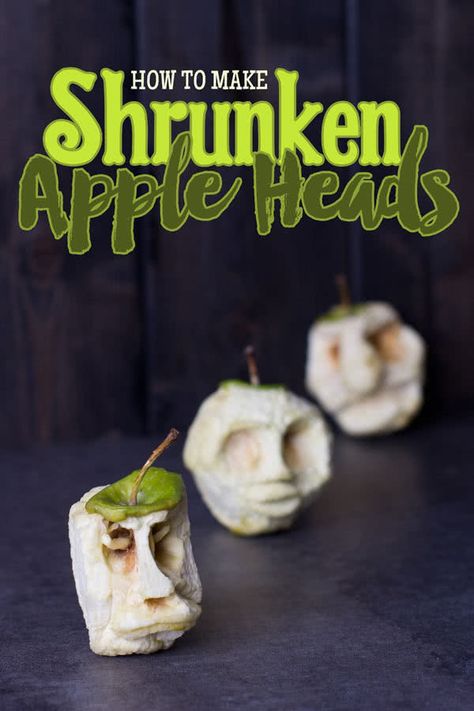 How to Make Shrunken Apple Heads Shrunken Apple Heads, Apple Head Dolls, Weird Crafts, Dehydrated Apples, Shrunken Head, Apple Head, Fun Halloween Food, Dried Apples, Holiday Craft