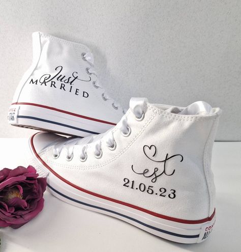 "Personalization with your wedding date (on the outside). Wedding Shoes All Star Converse 100% genuine, embellished with all sizes of pearls whith flowers. .Each order includes extra stones and original laces. If you would prefer the all white converse, please feel free to contact us SIZE: Tip.. Its size Converse is smaller than other companies (eg. if you Nike wear 40, wear Converse 39) ★If you have any questions regarding this item, please hit the \"Ask a Question\" button next to the price an I Do Converse, Just Married Converse, Matching Wedding Converse, White Wedding Converse, Wedding Sneakers For Bride Converse, Converse Wedding Shoes Bride, Wedding Jordans, White Converse Wedding, Wedding Nikes