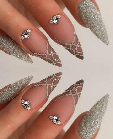 White Nails, Manicure, Nail Designs, Glitter, Nails, Silver, On Instagram, White, Instagram