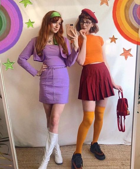 Halloween Costume Couple, Diy Group Halloween Costumes, Meme Costume, Friend Costumes, Bff Halloween Costumes, Best Friend Halloween Costumes, Halloween Coustumes, Couple Costumes, Duo Halloween Costumes