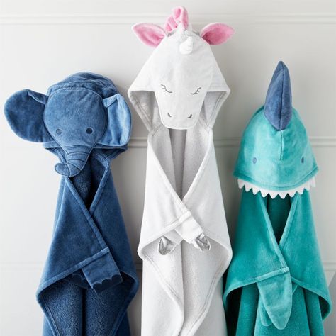 Kids Hooded Towels, Baby Cleaning Products, Hooded Bath Towels, Hooded Baby Towel, Towels Kids, Blue Shark, White Unicorn, Baby Sewing Projects, Blue Elephant