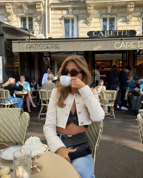 Paris Aesthetic Fashion, Grace Foley, The Old Money Aesthetic, Euro Travel, Fall Vacation, Paris Dream, Paris Trip, Paris Chic, Parisian Life