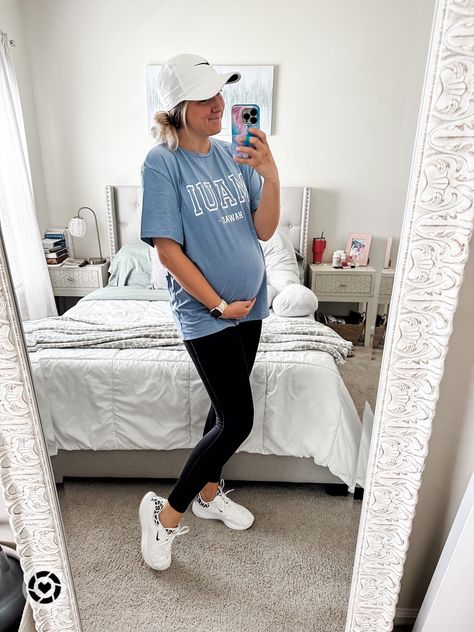 Bump Friendly Outfits Spring, Comfortable Maternity Outfits Summer, Casual Maternity Outfits Spring, Cute Maternity Outfits Summer, Spring Pregnancy Outfits Casual, Sporty Maternity Outfit, Styling The Bump, Spring Maternity Outfits 2024, Athletic Maternity Outfits