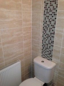 Wall Behind Toilet, Mosaic Tiles Bathroom, Behind Toilet, Bathroom With Bathtub, Tiles Toilet, Tiled Wall, Mosaic Bathroom Tile, Toilet Wall, Mosaic Decor