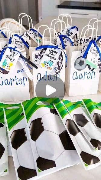 chelsey davis 🍋 content creator on Instagram: "Team Mom snack & drink duty is here again! ⚽ SAVE for any sport! Here's what I put together for our daughter's soccer game this weekend! If you want to know where I found anything, ask in the comments! 🤗  #soccersnacks #teammom #soccer #soccermom #teamsnacks" Easy Team Snack Ideas, Snack Ideas For After Soccer Game, Ideas For Soccer Snacks, Snack Bags For Football Players, Soccer Party Goody Bag Ideas, Kids Sport Snacks Team Mom, Kids Soccer Team Snack Ideas, Soccer Potluck Ideas, Goodie Bags For Sports Teams