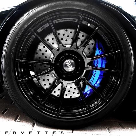 Love the blue on these brake calipers! Gotta find the color code for my g35! #infiniti #g35 #brakes #calipers #caliperpaint Blue Brake Calipers, Painted Brake Calipers, Brake Caliper Paint Ideas, Car Aestethic, Brake Calipers Painted, G35 Infiniti, Montero 4x4, Painted Calipers, Caliper Paint