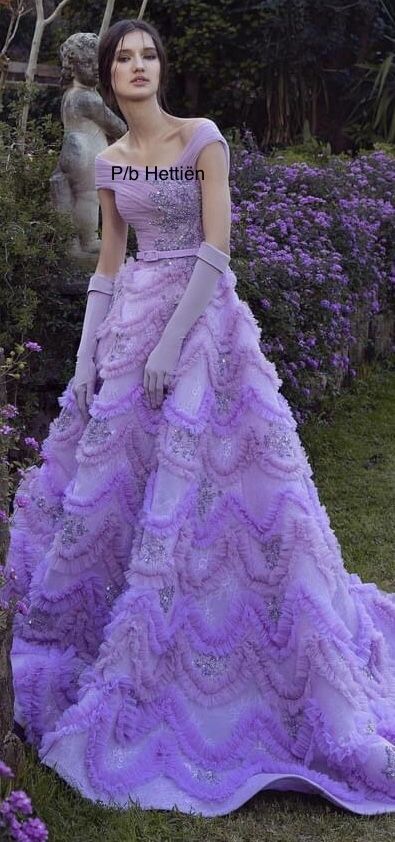 Purple Haute Couture, Gowns With Gloves, Unstoppable Song, Lavender Gowns, Gown With Gloves, Fairy Wren, Dream Dresses, Chateau France, Vip Group