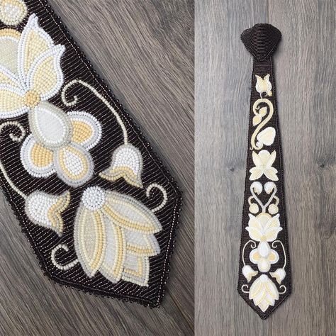 Woodland Beaded Necktie Ojibwe, Cree, Metis Style for weddings or formal event. Artist Tessa Sayers. #nativebeadwork #nativeamericanbeadwork #beadwork #indigenousbeadwork #ojibwebeadwork #creebreadwork #metisbeadwork #tribalbeadwork #beading #nativeamerican #americanindianart #indianart #tribaldesigns #ties #neckties Beaded Metis Sash, Native Beading Patterns, Loom Jewelry, Beadwork Designs, Native Beadwork, Beautiful Beadwork, Bead Sewing, Native American Beadwork, Beadwork Patterns