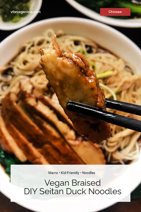 Vegan Duck Recipe, Vegan Duck, Duck Noodles, Vegan Seitan, Veggie Ideas, Seitan Recipes, Vegan Chinese, Oil Free Vegan Recipes, Vegan Noodles