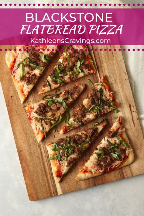 This Blackstone Flatbread Pizza recipe is a super easy twist on a classic family favorite. Perfect for a backyard get-together or even a quick weeknight dinner. Use store-bought flatbread crust (or naan bread) and your favorite toppings for pizza night that is ready in only 20 minutes. Flatbread Pizza Recipe, Quick Cheap Meals, Flatbread Pizza Recipes, Air Fryer Recipes Appetizers, Chicken Caesar Pasta Salad, Flatbread Recipes, Flatbread Pizza, Recipes Appetizers And Snacks, Naan Bread