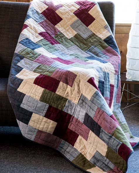 Mens Quilts, Flannel Quilt Patterns, Colchas Quilting, Quilt Pattern Download, Flannel Quilts, Quilt Care, Blanket Quilt, Man Quilt, Cozy Quilts