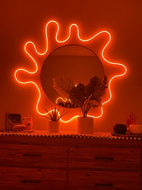 Neon Lights Bedroom, Led Lighting Bedroom, Future Apartment Decor, Room Deco, Cute Bedroom Decor, Apartment Decor Inspiration, Dream Room Inspiration, Room Makeover Bedroom, Room Makeover Inspiration