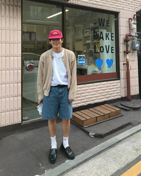 The Return of Men's Jean Shorts Outfits Streetwear Men Outfits Summer, Outfit With Baggy Jeans, Japanese Men Fashion, Crewneck Outfit Men, Japanese Fashion Men, Jean Shorts Outfits, Men’s Fashion, Outfits With Baggy Jeans, Japanese Streetwear Fashion