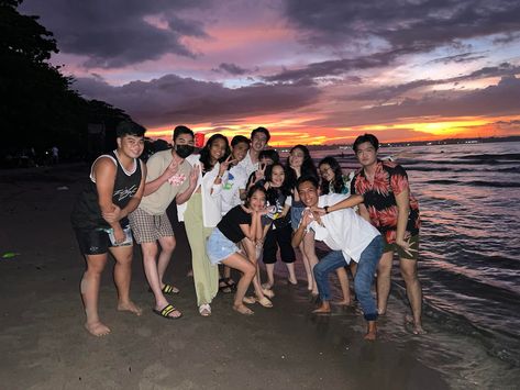 Beach Selfie, Boy Best Friend Pictures, Rp Ideas, Bff Photoshoot, Boy Best Friend, Ulzzang Couple, Aesthetic Photography Nature, Best Friend Pictures, Main Character