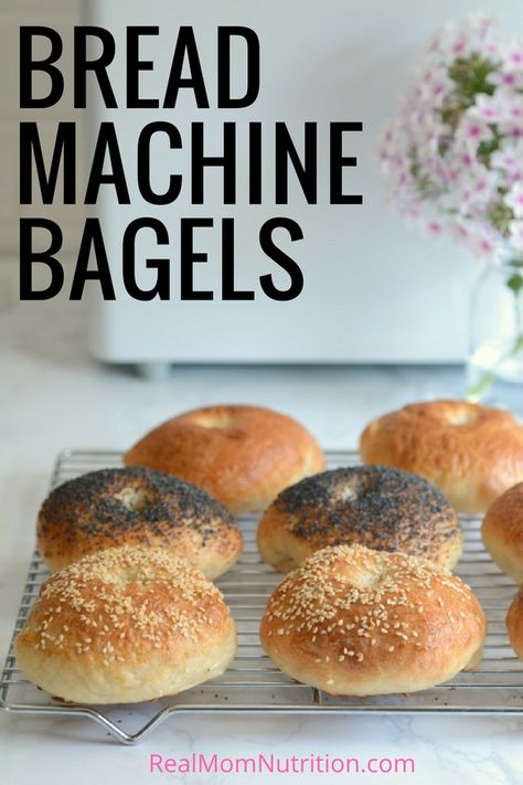 Bagels Bread Machine, Bagel Recipe Bread Machine, Bread Machine Bagels, Bread Machine Recipes Sweet, How To Make Bagels, Easy Bread Machine Recipes, Bagel Bread, Bread Maker Recipes, Homemade Bagels